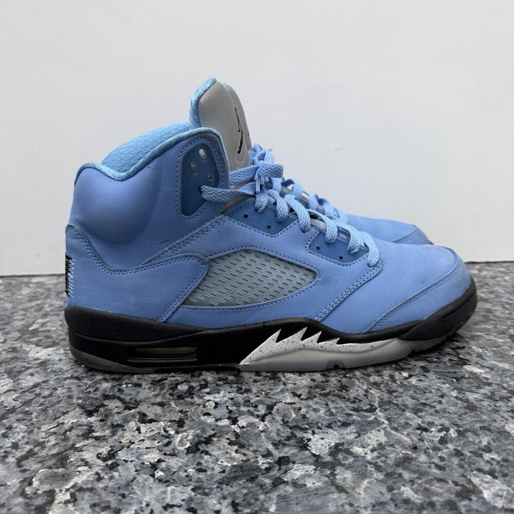 Nike Air Jordan 5 Retro UNC University Blue Size 11.5 DV1310-401